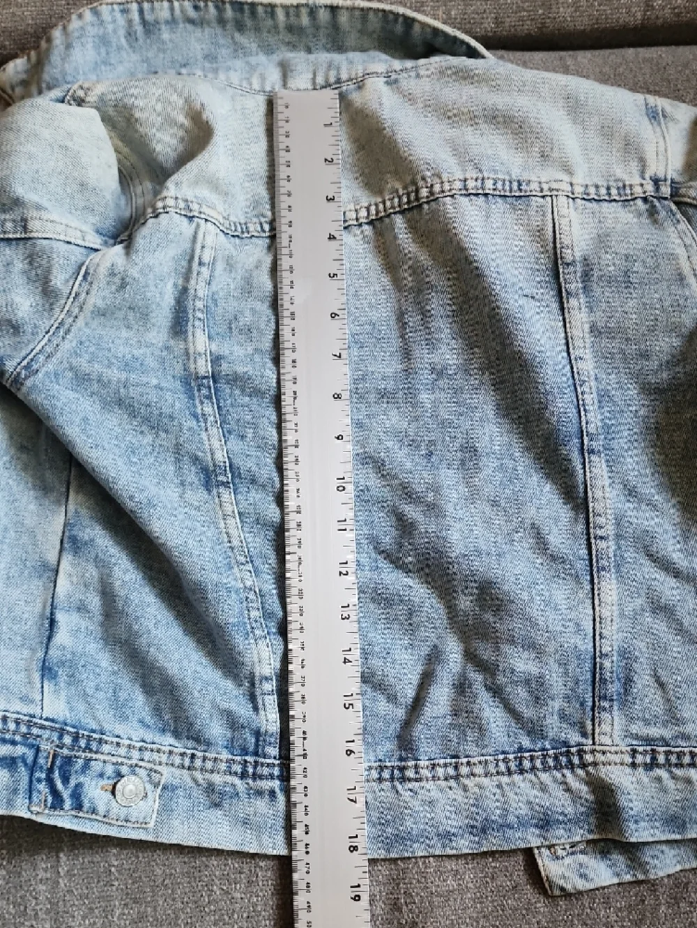Free People Cropped Distressed Denim Jacket Light Wash Raw Hem - Picture 11 of 12